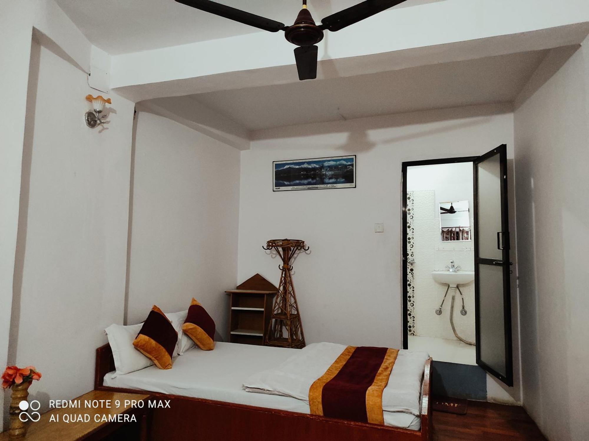 Lake View Lodge Sarangkot Pokhara Room photo