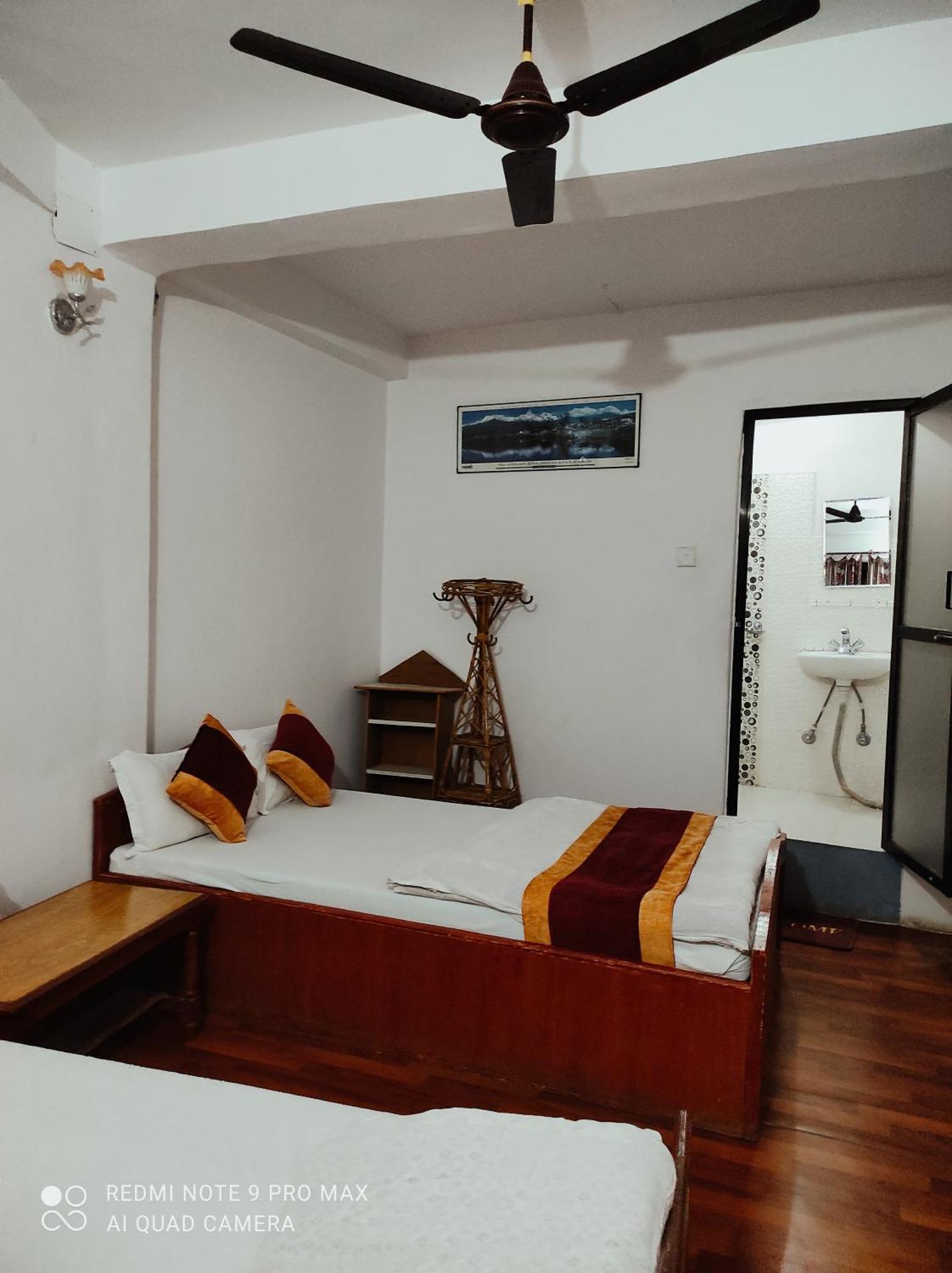 Lake View Lodge Sarangkot Pokhara Room photo